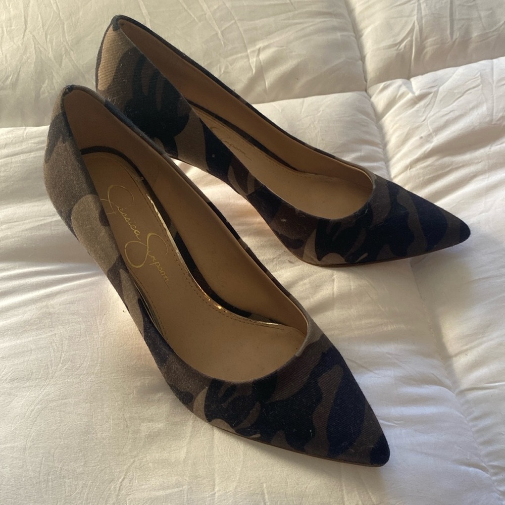 Jessica Simpson camouflage heels 3.25 inch heel
